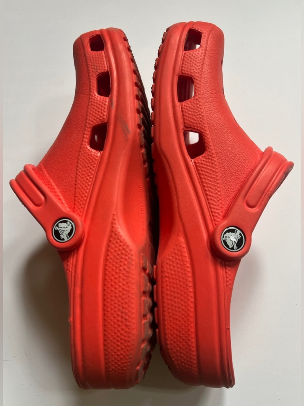 CROCS Classic Clogs Salmon Red Comfort Slip-On Unisex Women's 8-9 Men's 6-7 - Picture 3 of 8